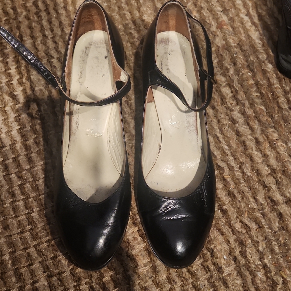 Capezio Black Leather Mary Jane Tap Shoes Womens SIZE 7M